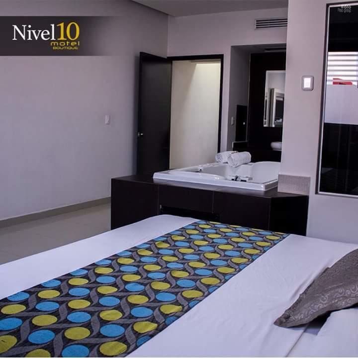 Nivel 10 Hotel Manzanillo Exterior foto